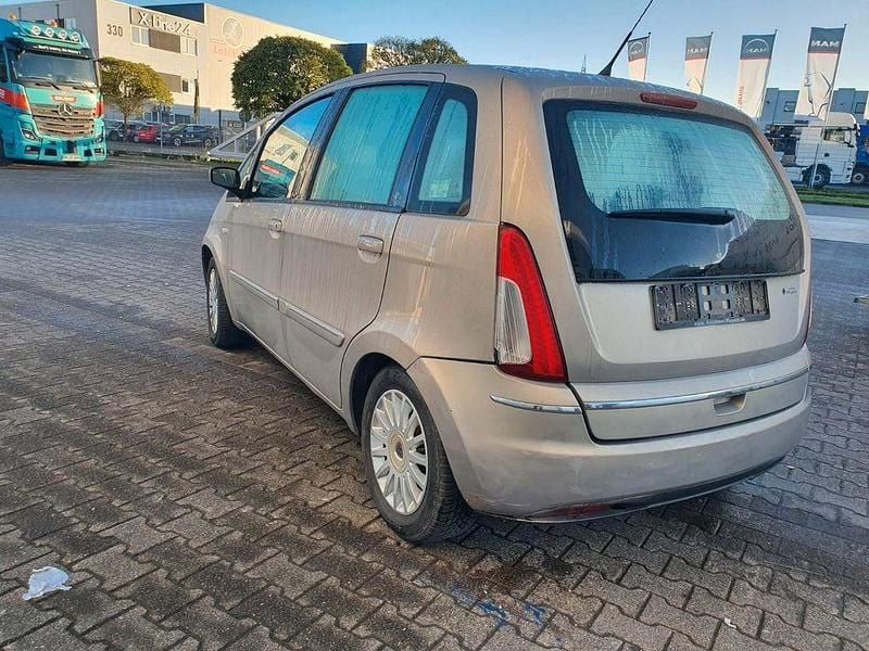 Gebraucht Lancia Musa 95 PS (69 kW) 2008 Van / Kleinbus