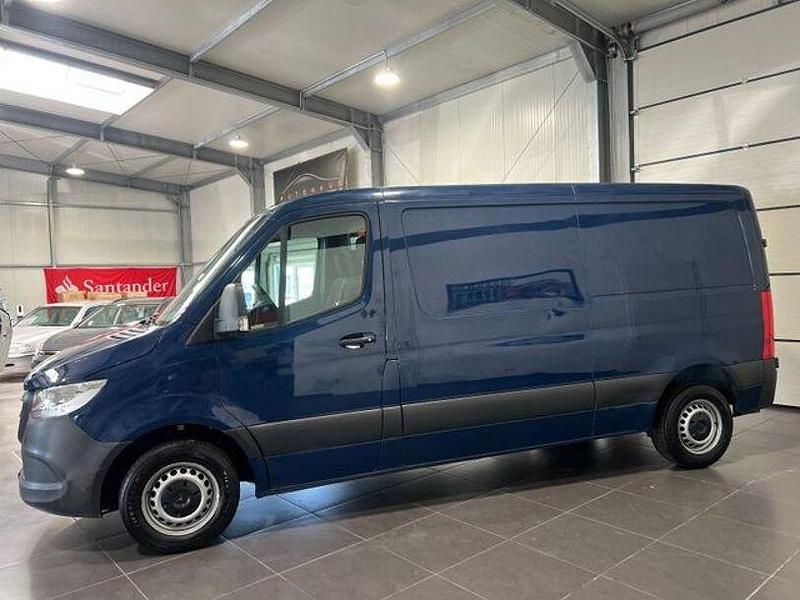 Gebraucht Mercedes Sprinter 143 PS (105 kW) 2020 Stahlblau Van