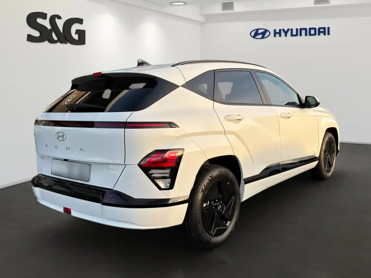 Neu Hyundai Kona Trend 99 kW (135 PS) 2025 Sol (weiss SUV