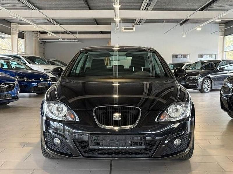 Second-hand Seat Leon Style 105 CP (77 kW) 2011 Negru Hatchback