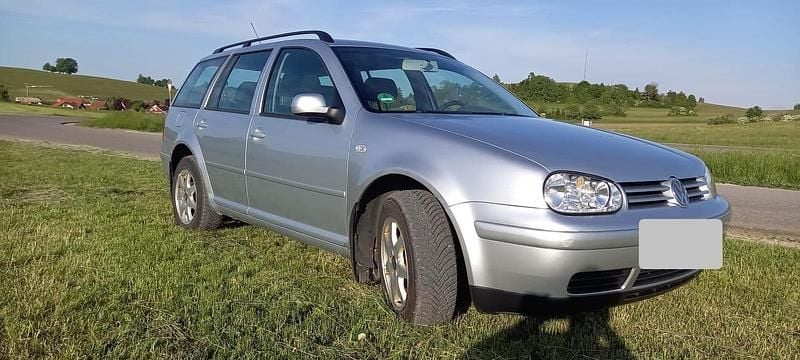Silber Gebraucht 2003 VW Golf IV Kombi | 2.500 € (Teuer) - Bild 1/4