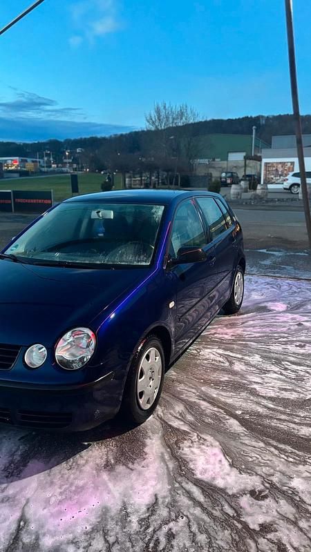 Gebraucht VW Polo 64 PS (47 kW) 2002 Blau Kleinwagen