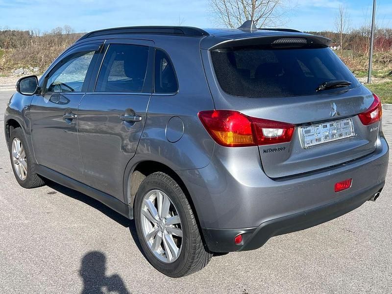Gebraucht Mitsubishi ASX Intense 150 PS (110 kW) 2014 Grau SUV