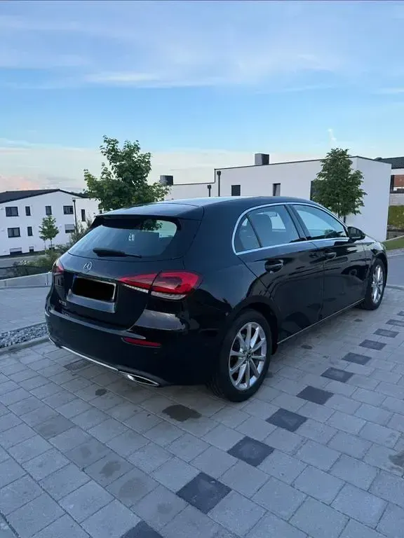 Gebraucht Mercedes A200 Progressive 163 PS (119 kW) 2018 Schwarz Limousine
