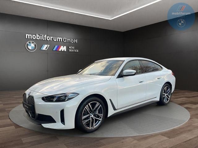 Weiß Neu 2025 BMW i4 Sport Line Limousine | 51.229 € (Guter Preis) - Bild 1/4