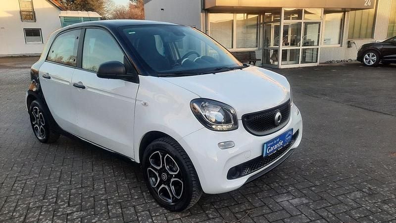 Gebraucht Smart ForFour 90 PS (66 kW) 2018 Schwarz Kleinwagen