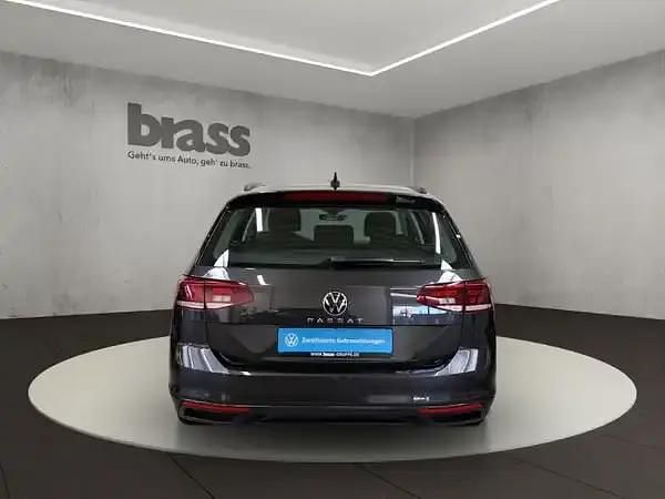 Gebraucht VW Passat Business 122 PS (89 kW) 2022 Grau Kombi