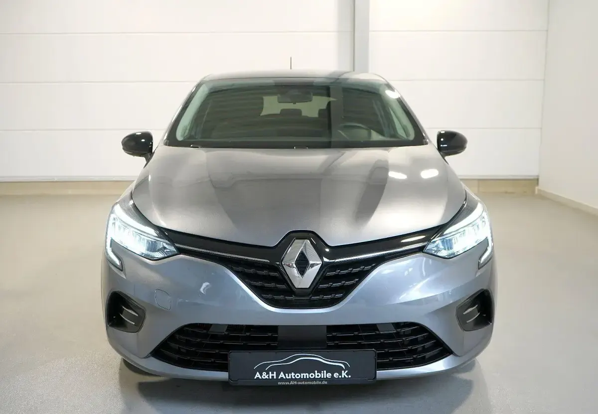 Occasion Renault Clio V Evolution 101 ch (74 kW) 2023 Gris Citadine