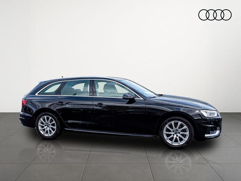 Gebraucht Audi A4 Advanced Plus 150 PS (110 kW) 2024 Brillantschwarz Kombi
