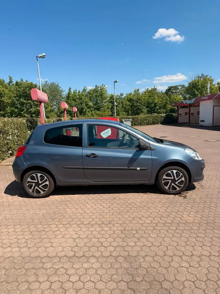 Gebraucht Renault Clio III 75 PS (55 kW) 2006 Kleinwagen