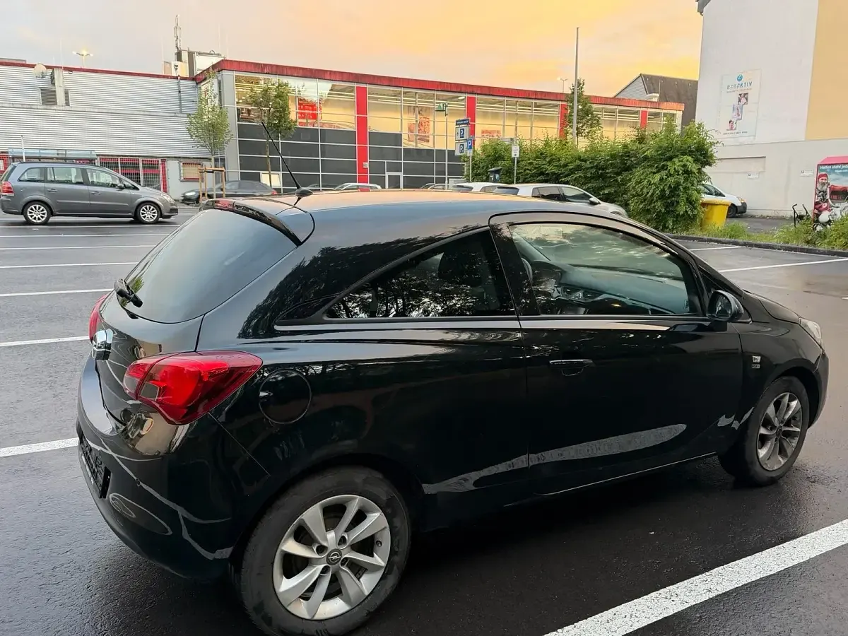 Gebraucht Opel Corsa 69 PS (50 kW) 2019 Schwarz Kleinwagen