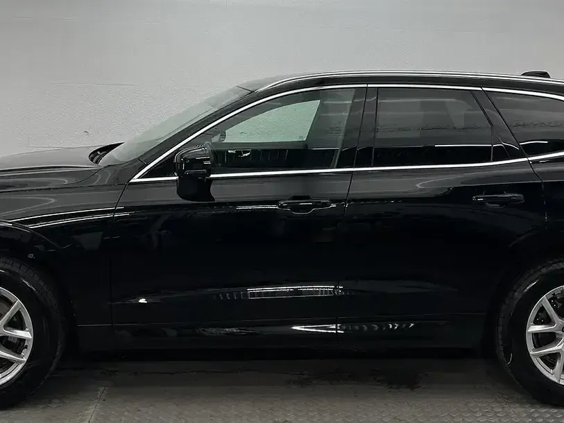Gebraucht Volvo XC60 Pro 197 PS (144 kW) 2021 Black stone SUV