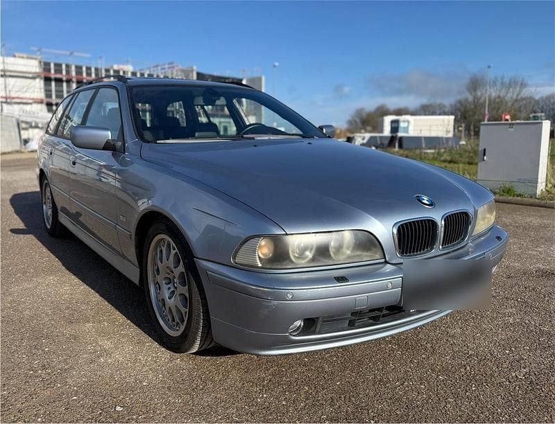 Second-hand BMW 530 193 CP (141 kW) 2003 Argintiu Break