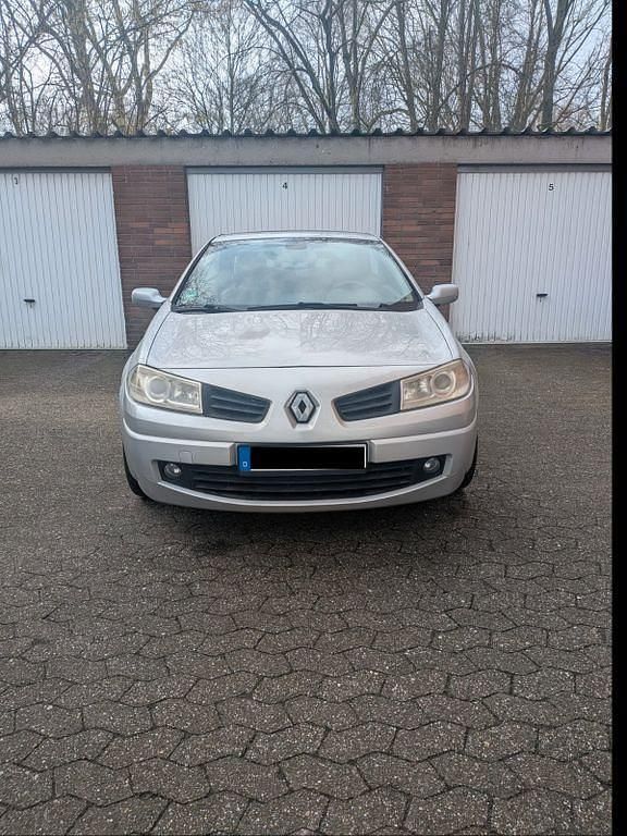 Gebraucht Renault Mégane Cabriolet Dynamique 135 PS (99 kW) 2006 Grau Cabrio