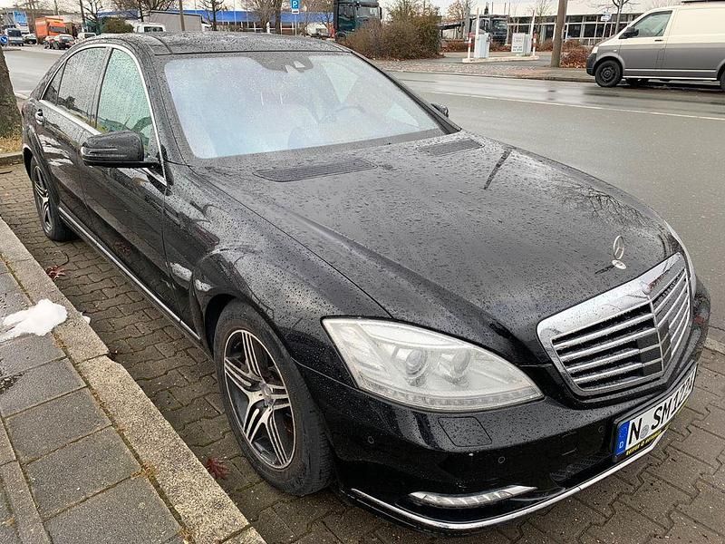 Gebraucht Mercedes S250 204 PS (150 kW) 2012 Schwarz Limousine