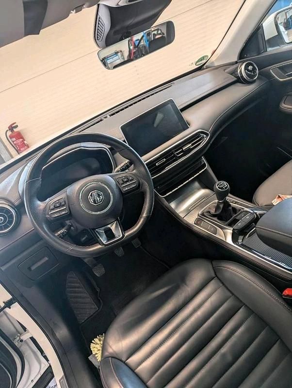 Gebraucht MG HS 163 PS (119 kW) 2023 SUV