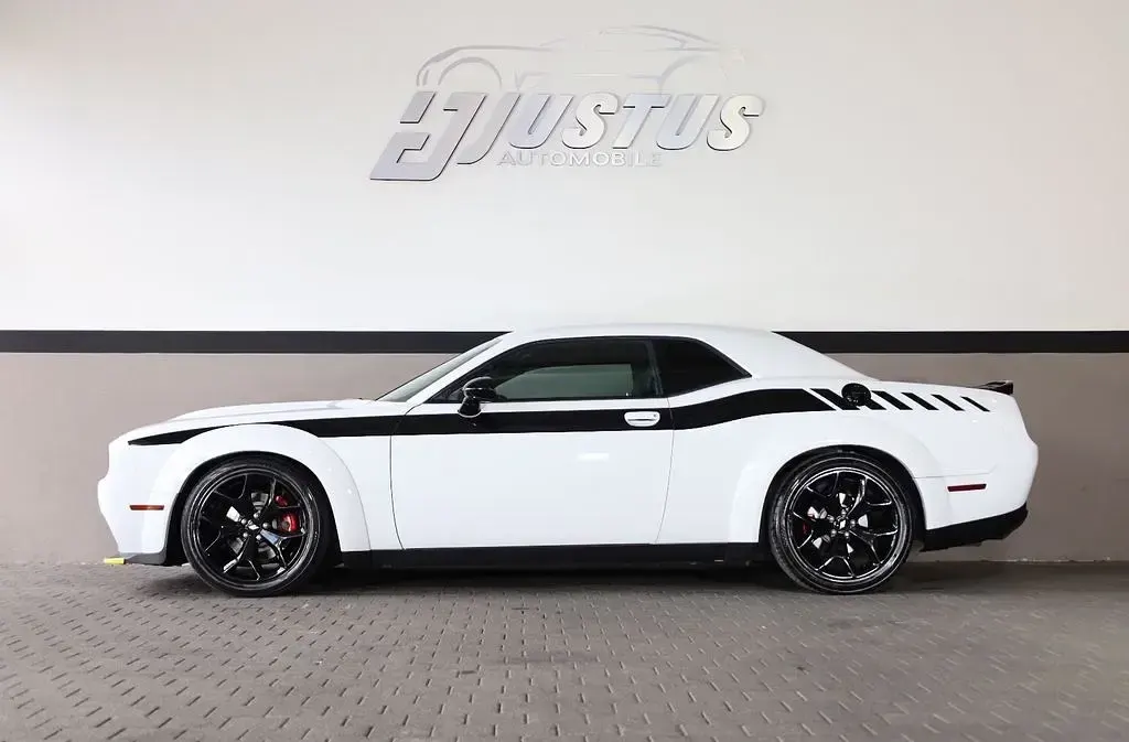 Gebraucht Dodge Challenger 377 PS (277 kW) 2019 White knuckle clearcoat Coupé