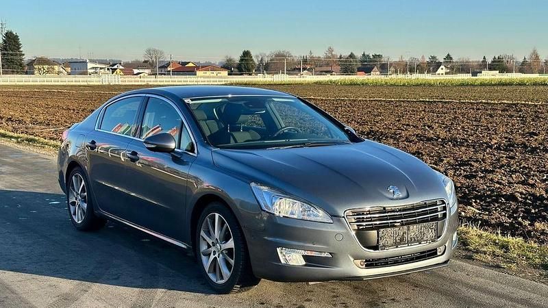 Grau Gebraucht 2011 Peugeot 508 Active Limousine | 3.700 € (Superpreis) - Bild 1/4