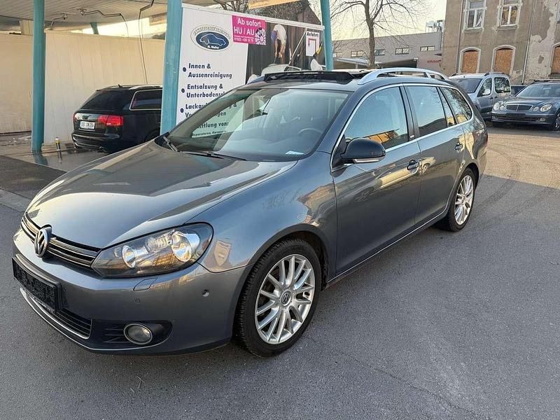 Gebraucht VW Golf VI Style 105 PS (77 kW) 2011 Grau Kleinwagen