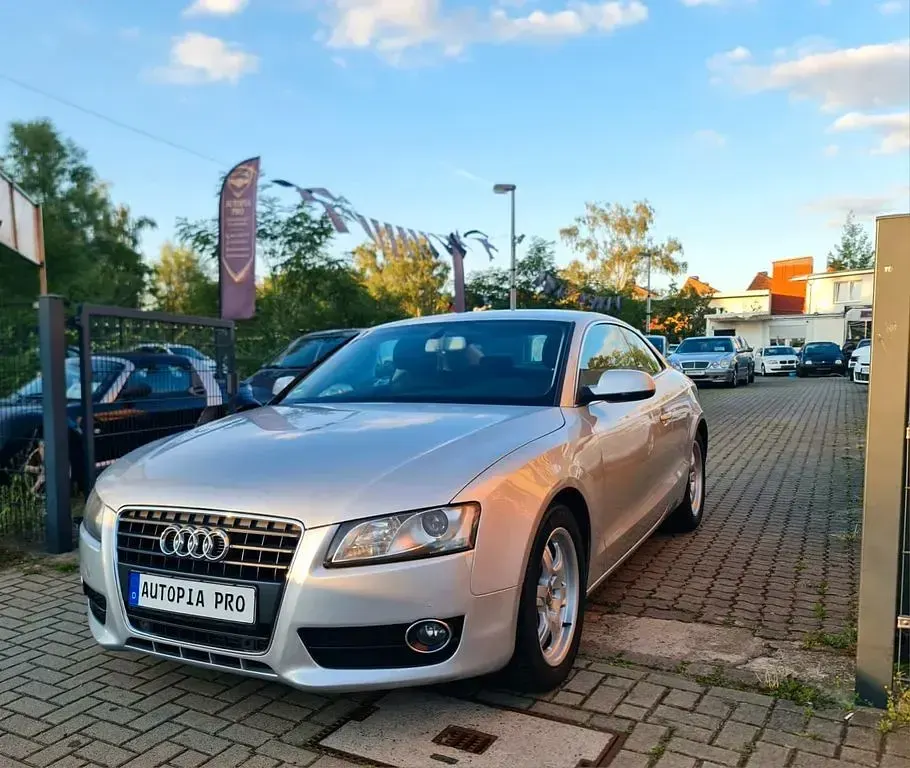 Gebraucht Audi A5 Sport 170 PS (125 kW) 2010 Silber Coupé