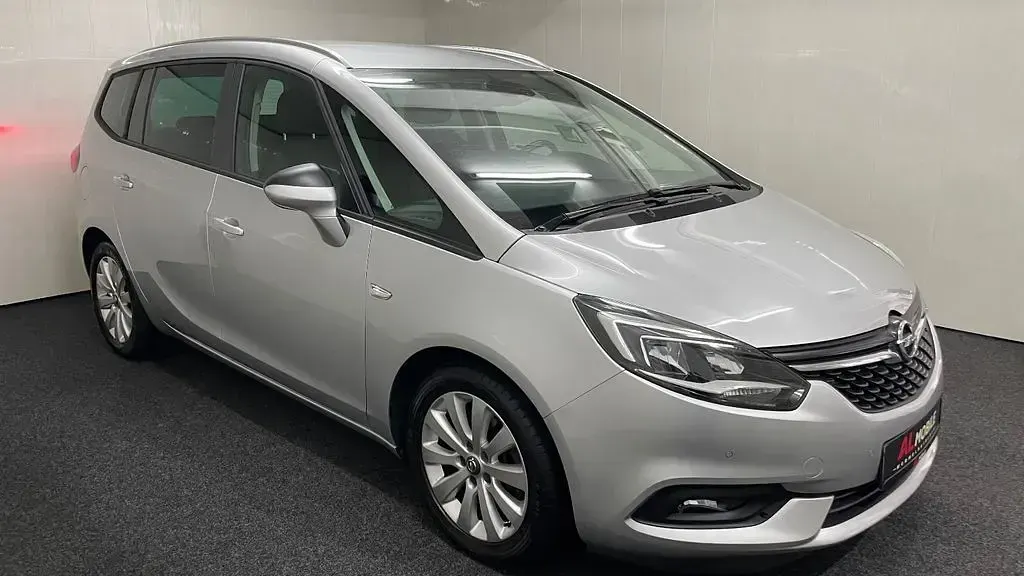 Gebraucht Opel Zafira 170 PS (125 kW) 2017 Argon silber/ice silver (m2) Van / Kleinbus