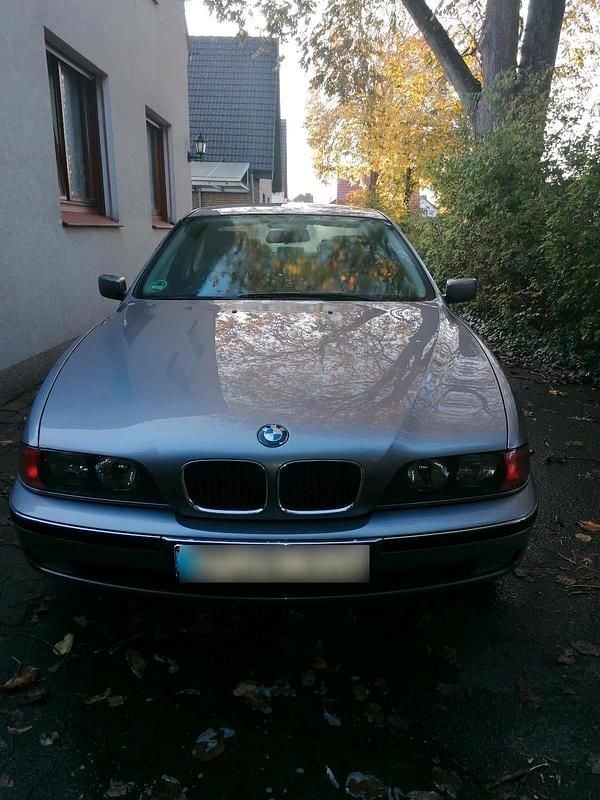 Gebraucht BMW 520 150 PS (110 kW) 1997 Silber Limousine