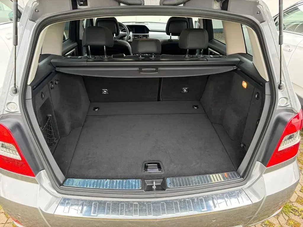 Gebraucht Mercedes GLK350 231 PS (169 kW) 2010 Palladiumsilber (metallic) SUV