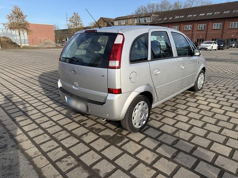 Gebraucht Opel Meriva 101 PS (74 kW) 2005 Silber Van / Kleinbus