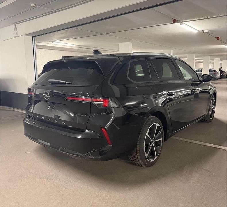 Gebraucht Opel Astra 130 PS (95 kW) 2023 Schwarz Kombi