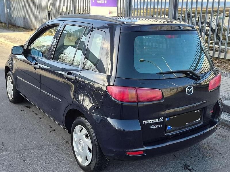 Gebraucht Mazda 2 75 PS (55 kW) 2004 Blau Kleinwagen