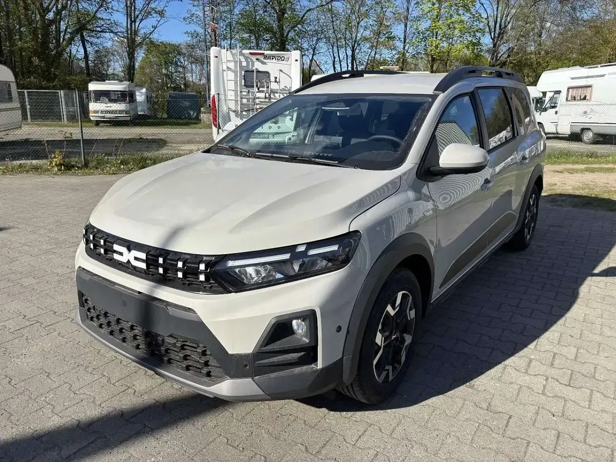 Neu Dacia Jogger Journey 109 PS (80 kW) 2026 Sandstone Van / Kleinbus