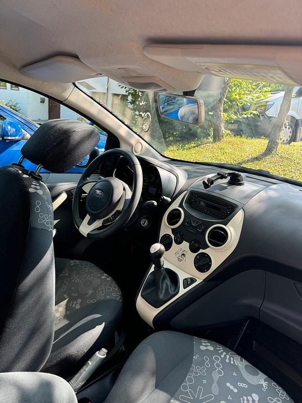 Usata Ford Ka 69 CV (50 kW) 2012 Nero Utilitaria