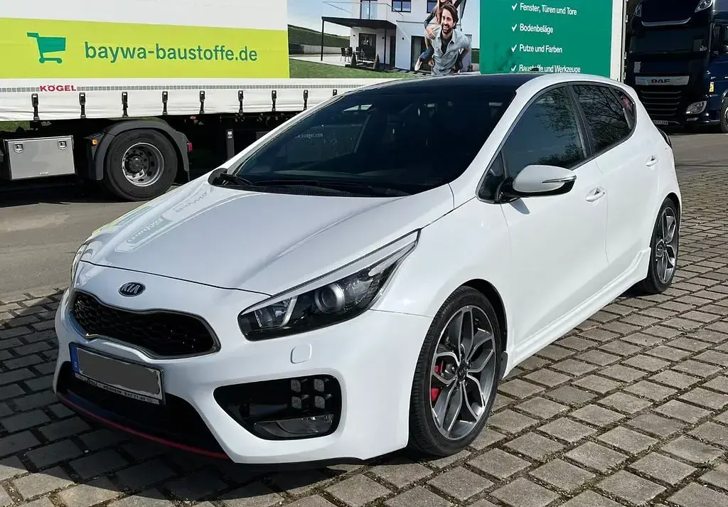 Gebraucht Kia Ceed GT-Track 204 PS (150 kW) 2017 Weiß Kleinwagen