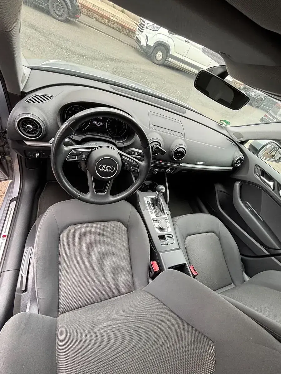 Gebraucht Audi A3 S-Line 150 PS (110 kW) 2018 Grau Limousine