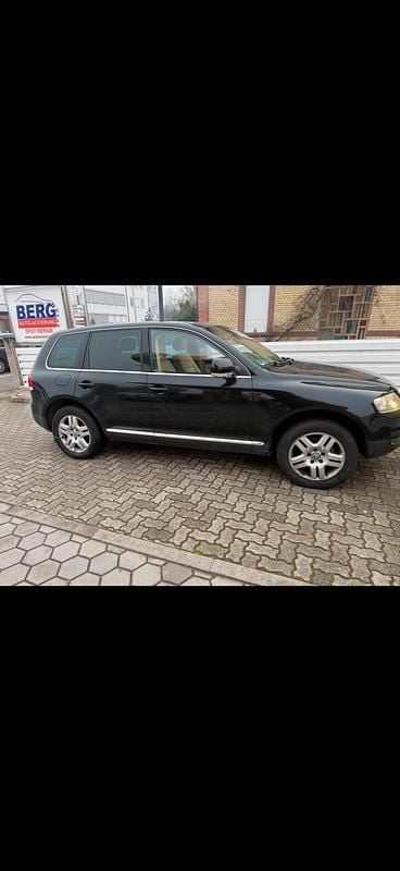 Schwarz Gebraucht 2004 VW Touareg SUV | 3.800 € (Guter Preis) - Bild 1/4