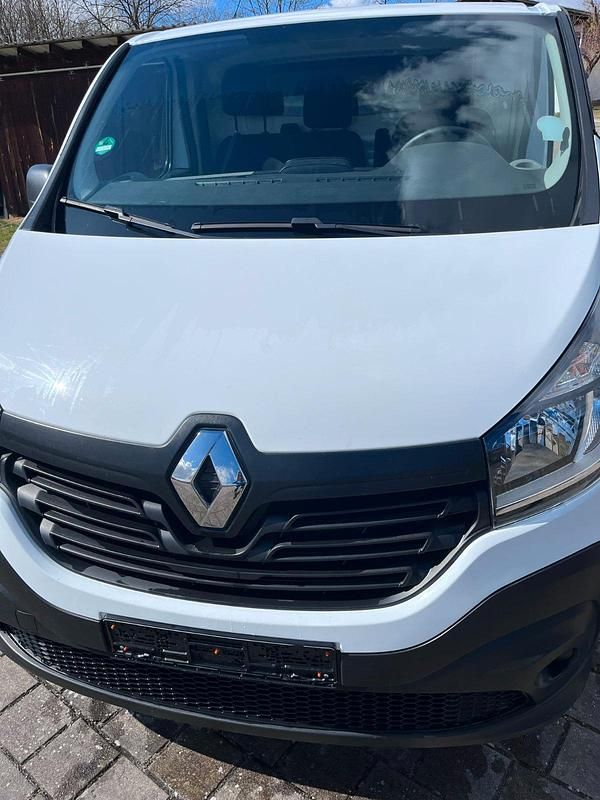 Gebraucht Renault Trafic Komfort 95 PS (69 kW) 2018 Weiß Van / Kleinbus
