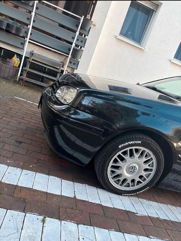 Gebraucht VW Golf Cabriolet 90 PS (66 kW) 2000 Schwarz Cabrio