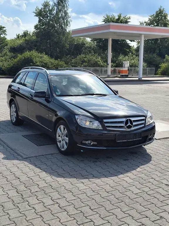 Gebraucht Mercedes C250 204 PS (150 kW) 2009 Schwarz Kombi