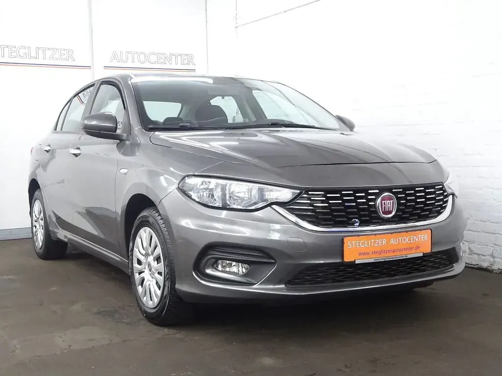 Gebraucht Fiat Tipo Pop 95 PS (69 kW) 2018 Grau Limousine