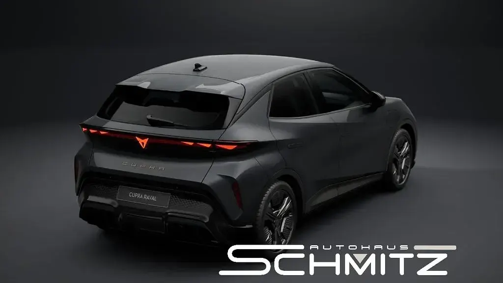 Nowe Cupra Raval 155 kW (211 KM) 2026 Szary Sedan/Limuzyna