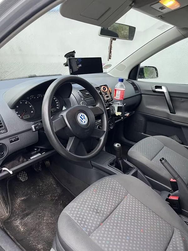 Gebraucht VW Polo 64 PS (47 kW) 2002 Silber Limousine