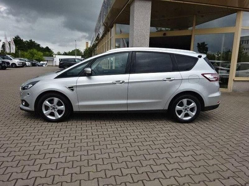 Gebraucht Ford S-MAX Business Edition 190 PS (139 kW) 2019 Silber Van / Kleinbus