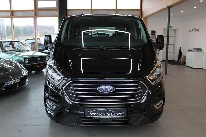 Gebraucht Ford Tourneo Titanium 185 PS (136 kW) 2021 Schwarz Kombi