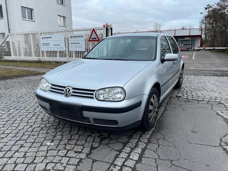 Gebraucht VW Golf IV 2003 Silber Limousine