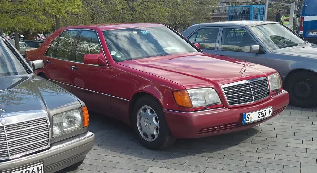Gebraucht Mercedes S280 193 PS (141 kW) 1994 Rot Limousine