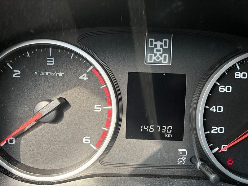 Gebraucht Mitsubishi L200 181 PS (133 kW) 2017 Silber Pickup