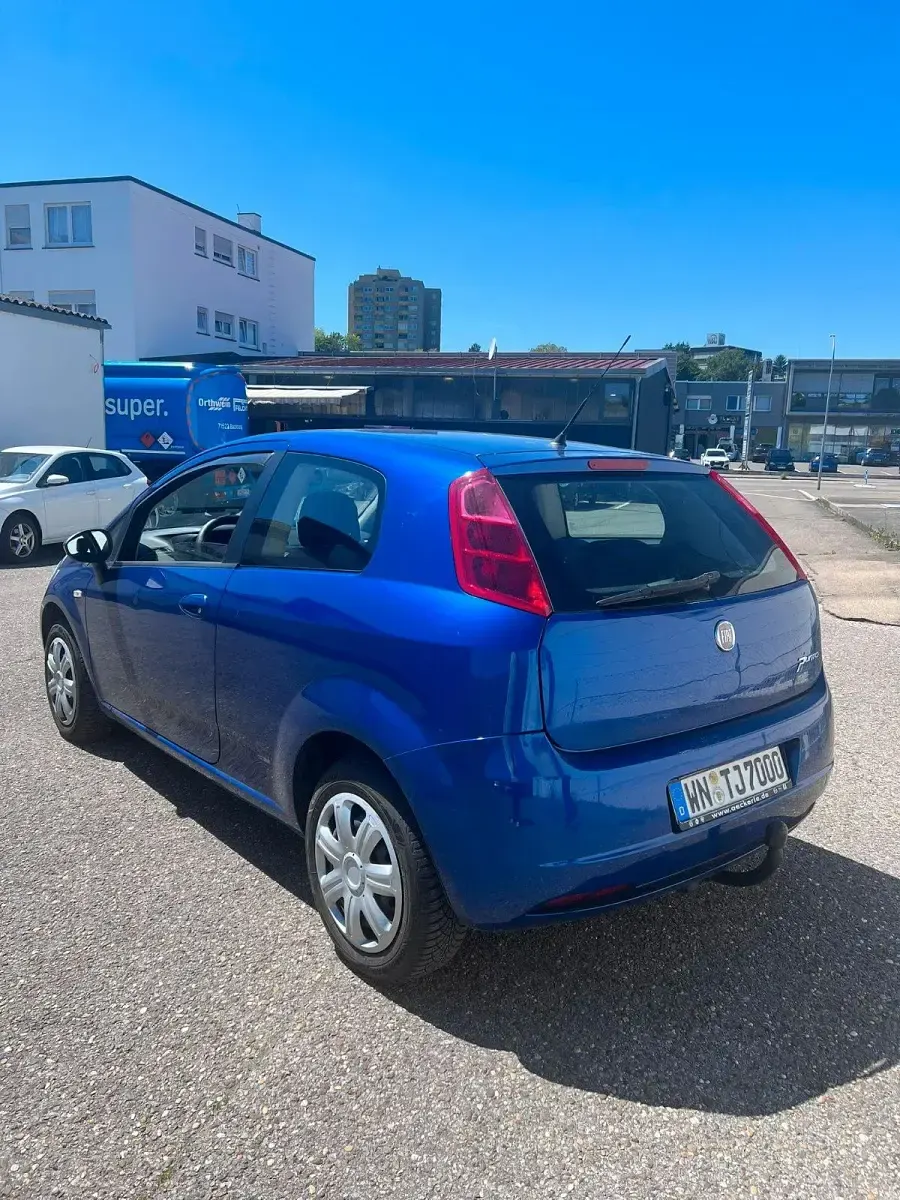 Gebraucht Fiat Punto 77 PS (56 kW) 2008 Blau Kleinwagen