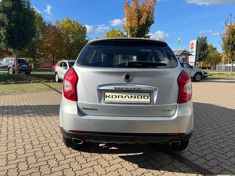 Gebraucht Ssangyong (KGM) Korando Quartz 150 PS (110 kW) 2015 Silent silver metallic SUV