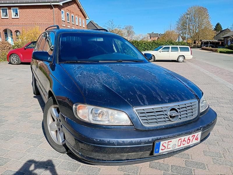 Gebraucht Opel Omega 150 PS (110 kW) 2002 Blau Kombi