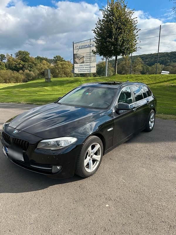 Schwarz Gebraucht 2011 BMW 525 Limousine | 7.700 € (Superpreis) - Bild 1/4